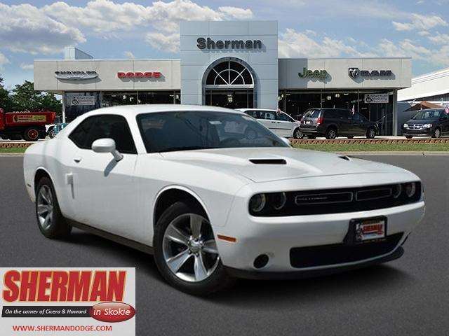 2017 Dodge Challenger SXT 2dr Coupe